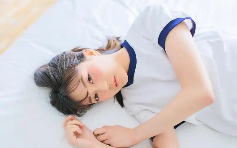 Picacg哔咔漫画全彩章节精选作品封面三
